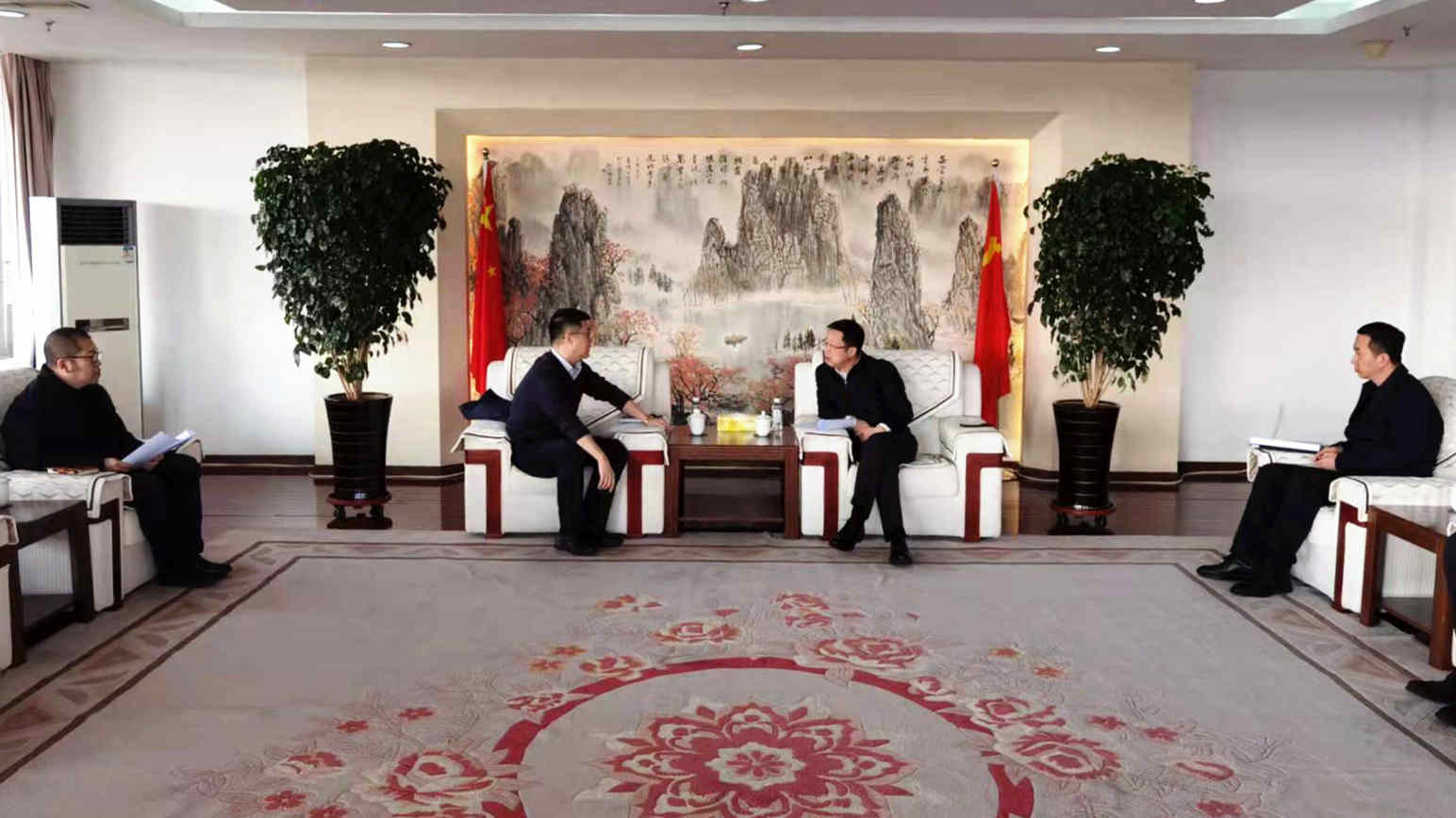 沈阳航空产业集团与沈北新区区委开展合作交流